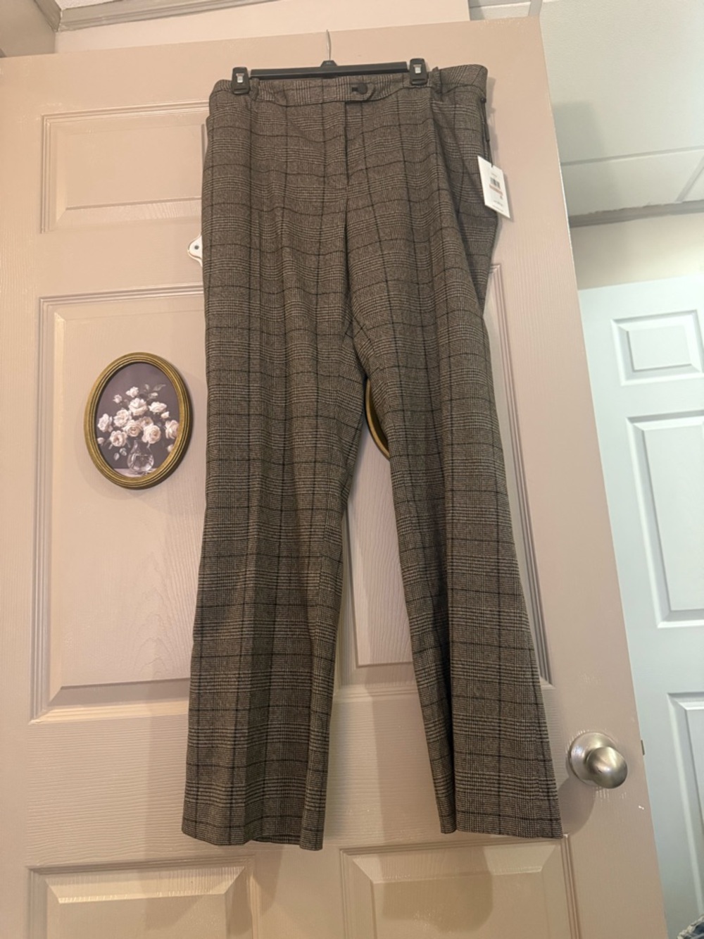NWT Calvin Klein Classic Plaid Women's Trousers - Brown. Size 12